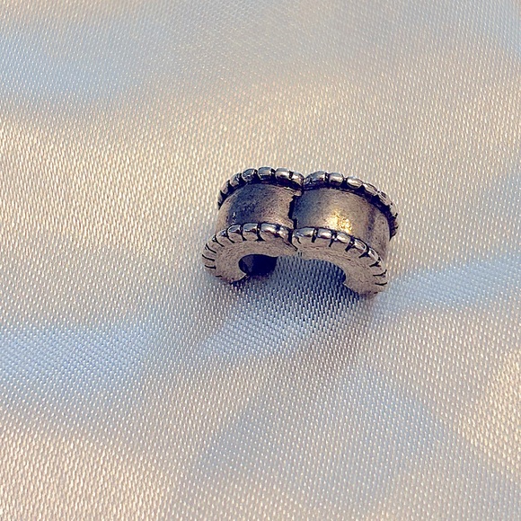 PANDORA SILVER Beveled Edge Clip Charm - Picture 2 of 2